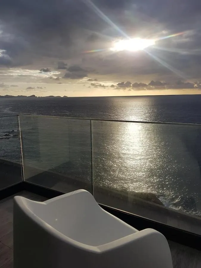 Holiday home Apt.L- Cliff Residence Over The Ocean-500 Mbps Net